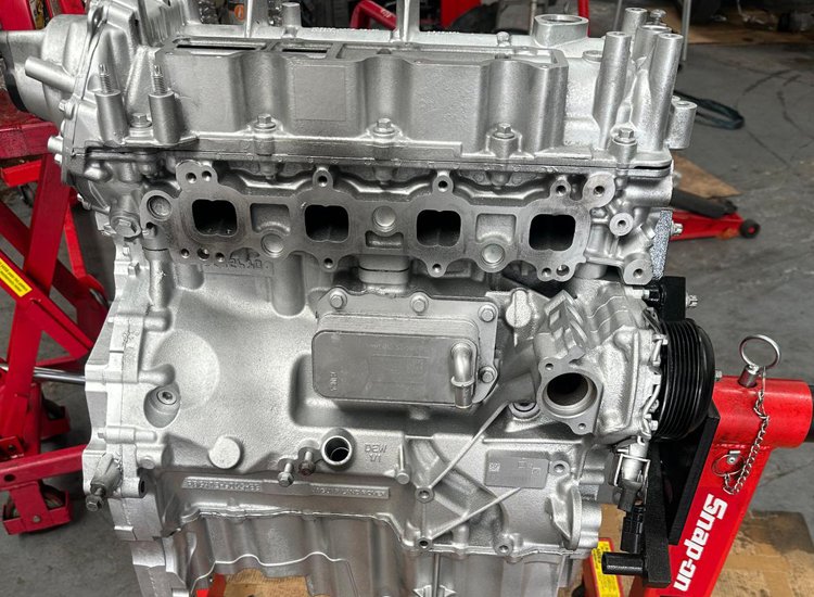 Engine repair specialists